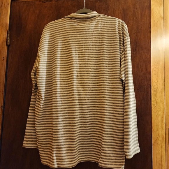 Grey white striped long sleeve top - Picture 2 of 4